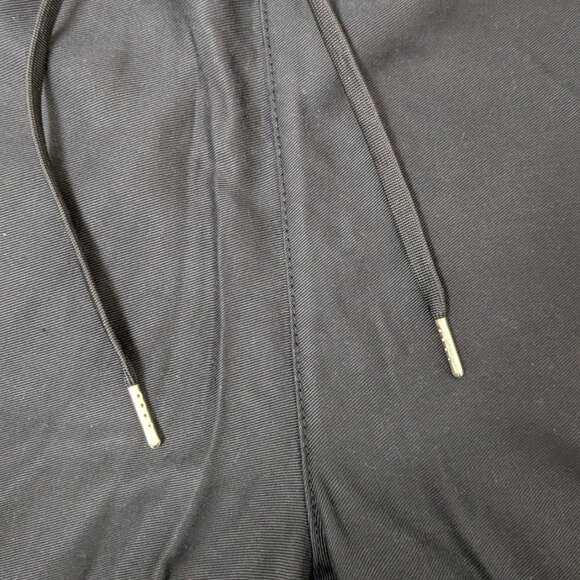 Black & White Shorts - Picture 4 of 4